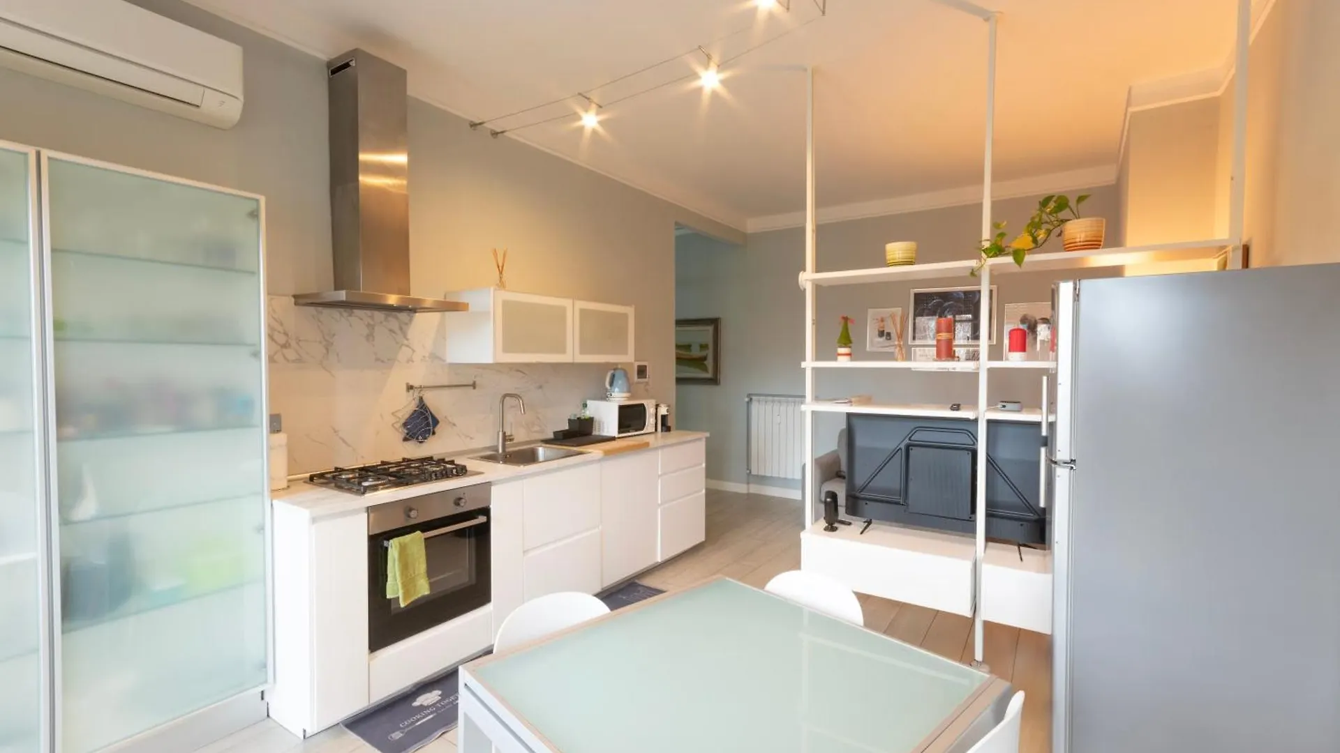 Apartment Fabio'S Guesthouse&Parking Florence Italy